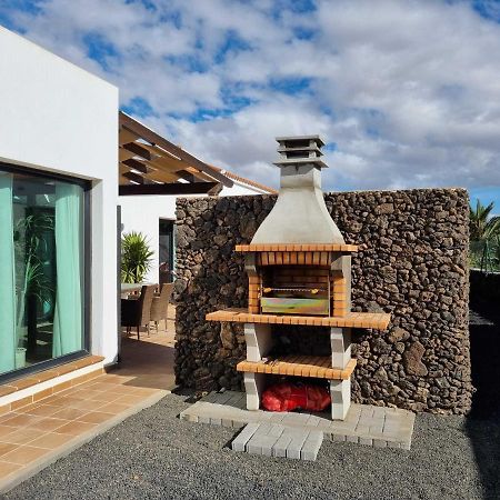 Beautiful Spacious Villa With Private Heated Pool In Lajares Zewnętrze zdjęcie