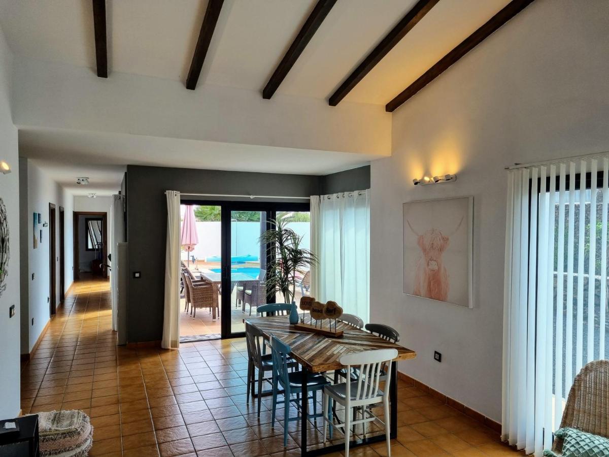 Beautiful Spacious Villa With Private Heated Pool In Lajares Zewnętrze zdjęcie